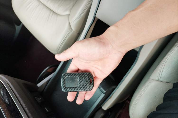 Used Honda Odyssey 2017 2.4L Luxury Edition Vehicle Key