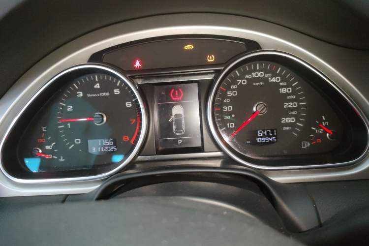 Used Audi Q7 2013 35 TFSI Comfort Model
