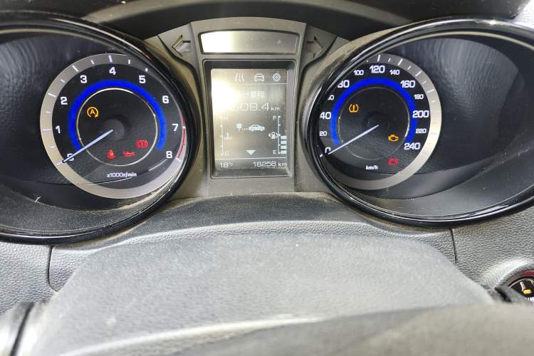 Used CHANGAN CS15 2016 1.5L Manual Luxury Edition