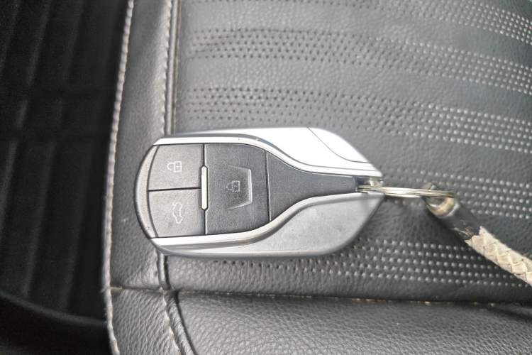 Used Hanteng X7 2018 X7S 1.5T Automatic Luxury Model
