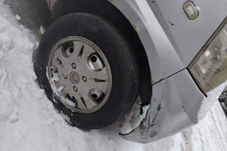 Used Wuling Rongguang 2011 1.2L Base Version
