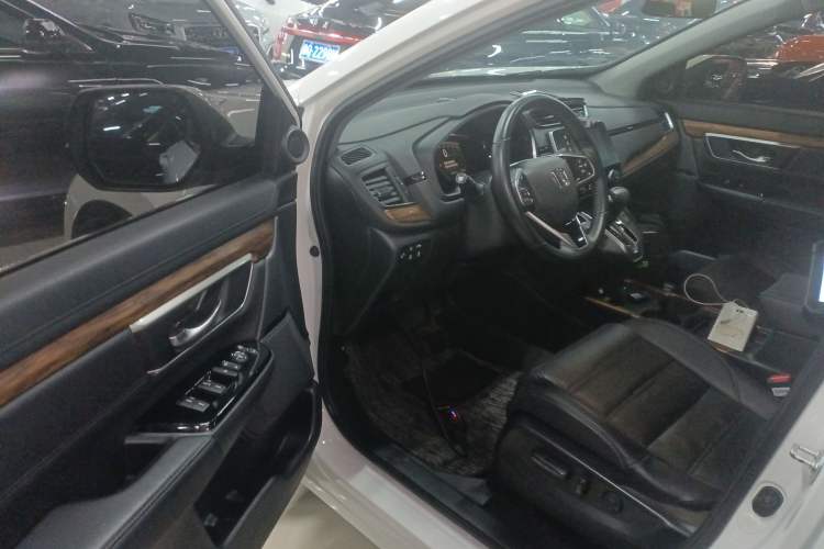 Used Honda CR-V 2021 240TURBO CVT 2WD Fashion Edition