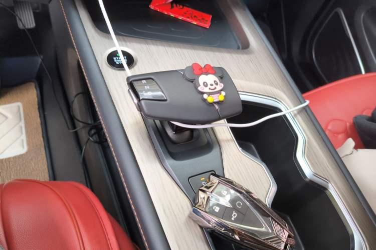 Used CHANGAN X7 PLUS 2024 1.5T Automatic Luxury Edition 5 Seats Gear Lever