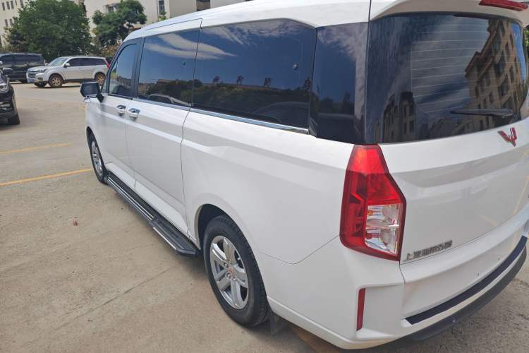 Used Wuling Zhengcheng 2021 1.5T Manual Luxury Version Exterior 2