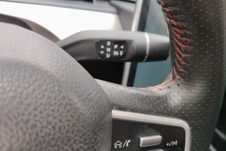 Used NETA V 2022 Pro Long-Range Smart Edition Gear Lever