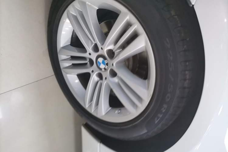 Used BMW 3 Series 2017 320Li Fashion Model
