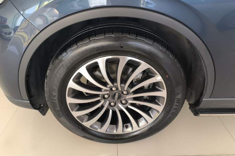 Used Lincoln Aviator 2023 3.0T V6 All-Wheel Drive Zunya Cruise Version 7 Seats
