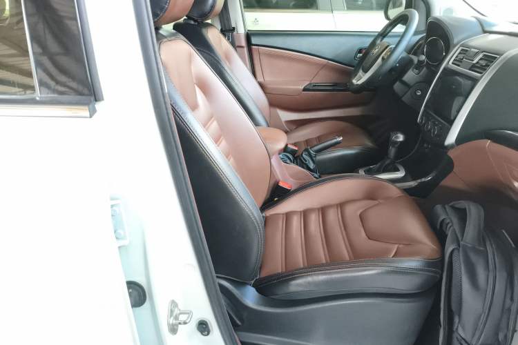 Used FORTHING SX6 2016 1.6L CVT Luxury Model Right Front Seat