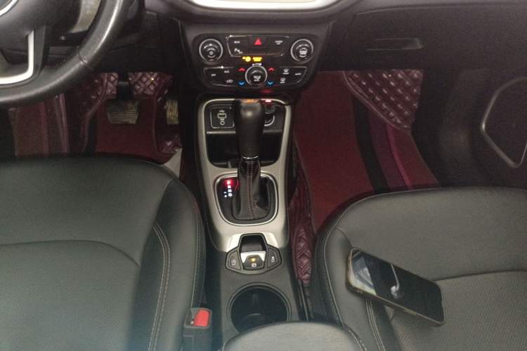 Used Jeep Compass 2017 200T Automatic Family Edition
