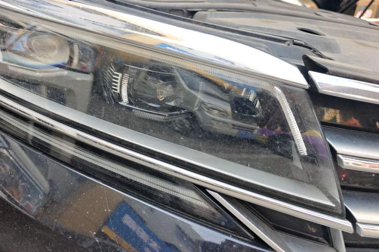 Used Volkswagen Phideon 2019 380TSI Two-Wheel Drive Business Edition China VI Standard
