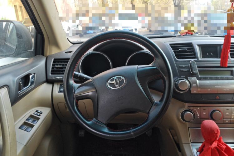 Used Toyota Highlander 2011 2.7L Two-Wheel Drive 5-Seater Elite Edition Steering Wheel
