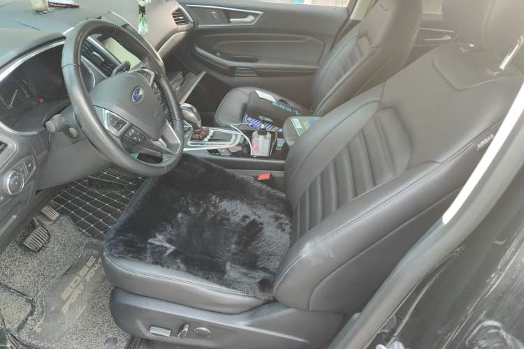 Used Ford Edge 2018 EcoBoost 245 Two-Wheel-Drive Titanium 7-Seater China VI Standard