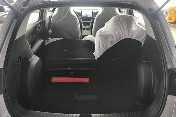 Used Geely Galaxy Geome 2026 Model 310km Youth Edition Trunk