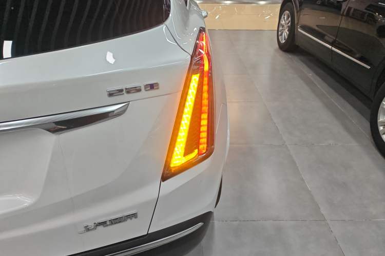 Used Cadillac XT5 2022 2.0T Four-Wheel Drive Luxury Version (Hummingbird Edition)
