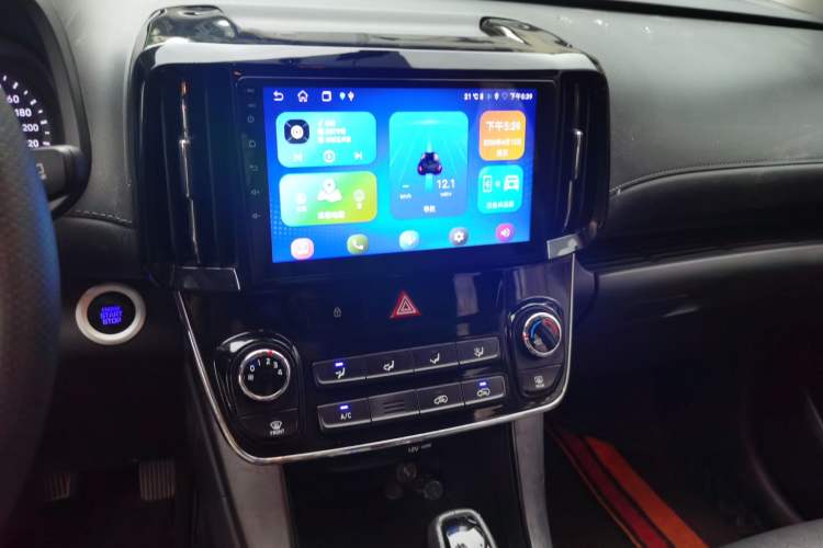 Used Hyundai ix35 2019 2.0L Automatic 2WD Zhiyong·Changxiang Edition China VI Standard Audio And AC Panel