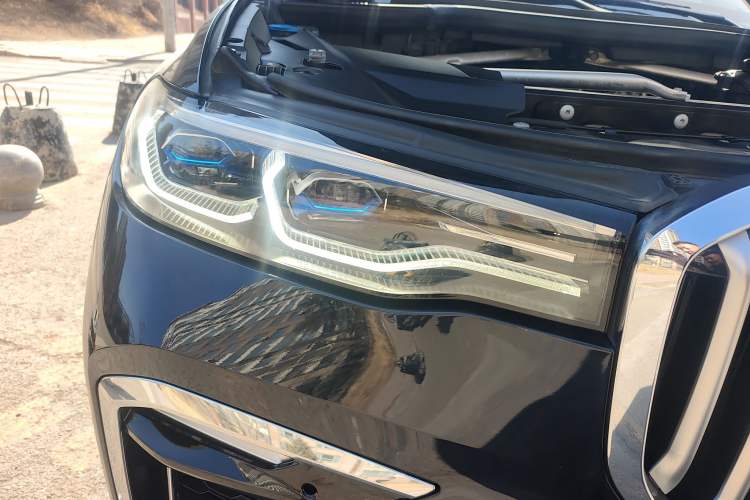 Used BMW X7 2019 xDrive40i Luxury M Sport Package