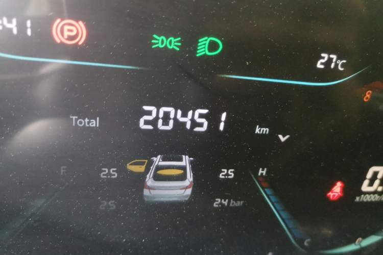 Used CHANGAN Eado 2022 PLUS 1.6L GDI CVT Luxury Model Odometer Close Up