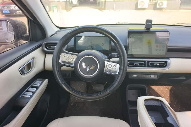 Used Wuling Bingo PLUS 2024 330 km Range Five-Seater Version