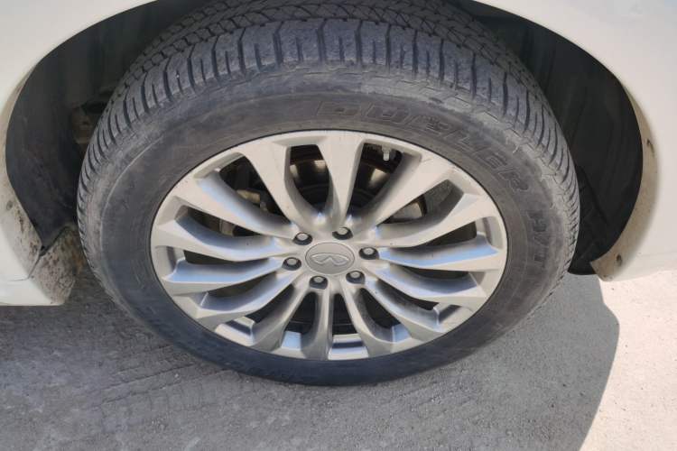 Used Infiniti QX80 2016 5.6L 4WD
