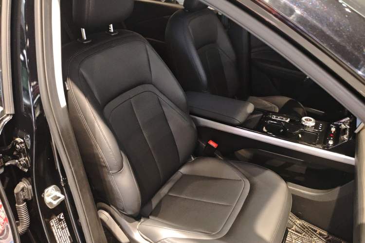 Used Wuling Xingguang 2024 Co-Creation Edition 510 Advanced Model