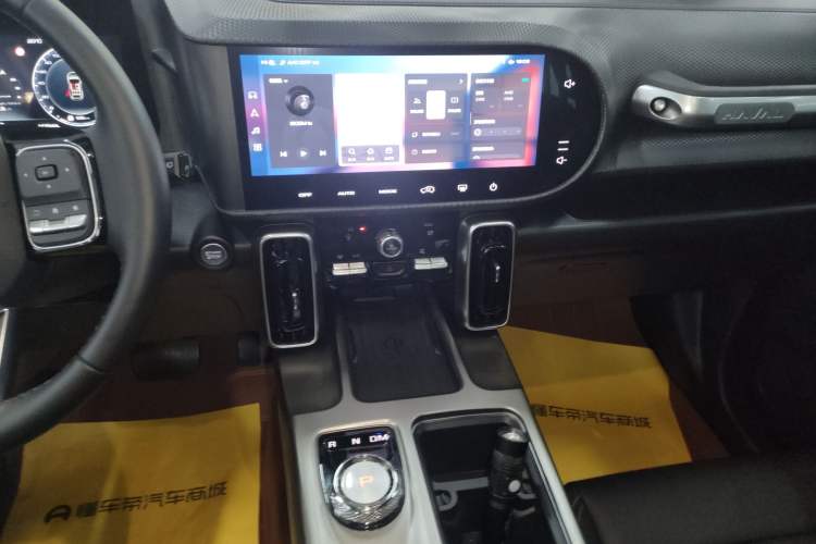 Used Haval DARGO 2024 1.5T DCT Border Collie Edition Audio And AC Panel