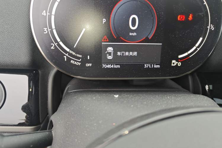 Used MINI Countryman 2022 2.0T COOPER S ALL4 Odometer Close Up