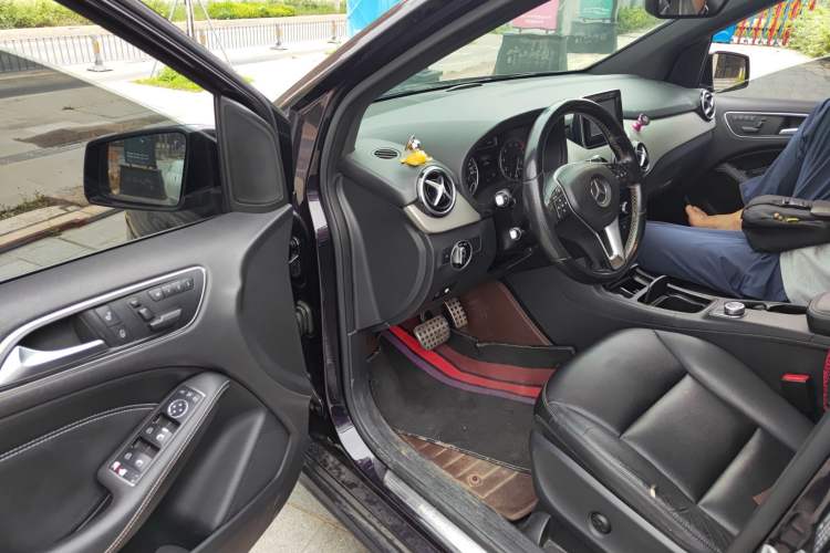 Used Mercedes-Benz B-Class 2012 B 200
