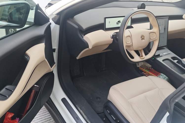 Used Nio ET5 2024 75 kWh
