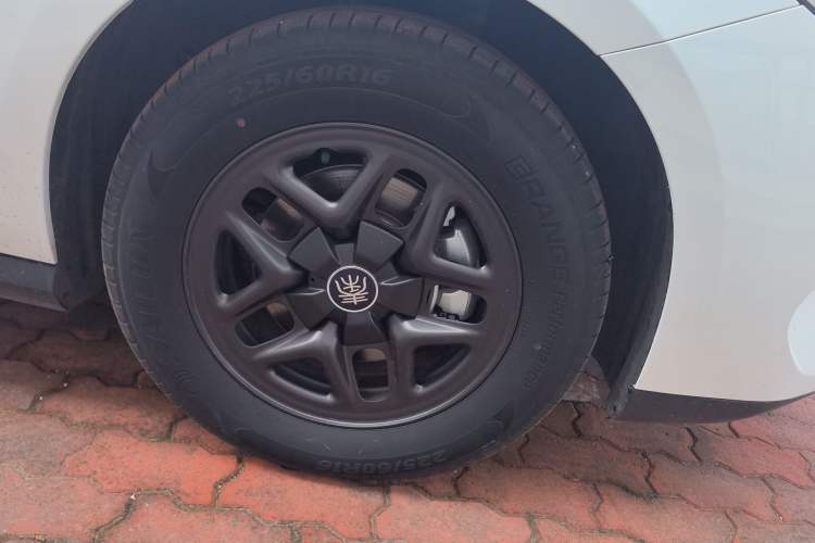 Used BYD Qin PLUS 2025 DM-i Smart Drive 55KM Leading Model
