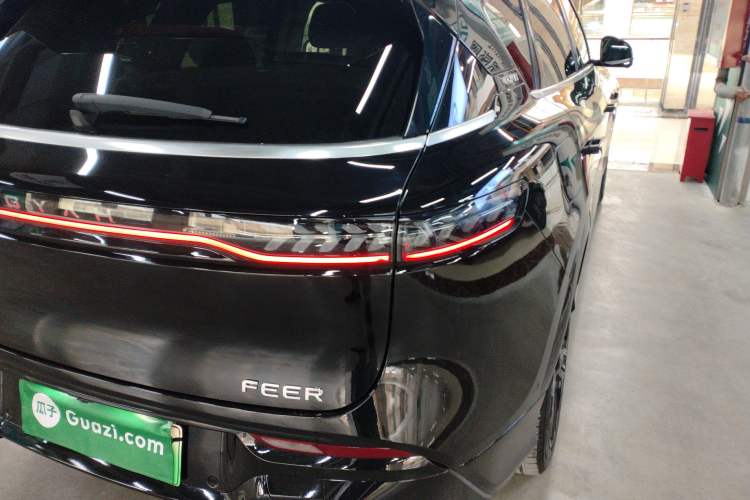 Used VOYAH FREE 2023 Four-Wheel Drive Extended-Range Model with Ultra-Long Range
