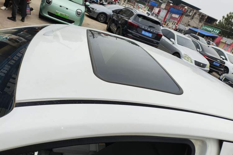 Used Chevrolet Sail 2013 Sedan 1.4L AMT Enjoy Edition