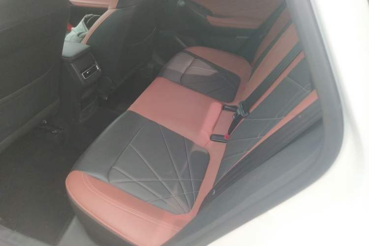 Used CHANGAN Eado 2023 Changan Edition PLUS Blue Whale NE 1.4T GDI DCT Prestige Version Left Rear Seat