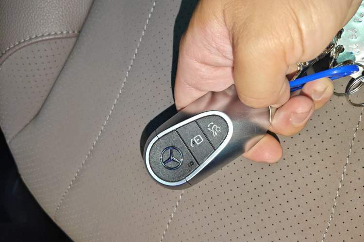 Used Mercedes-Benz EQE SUV 2023 500 4MATIC Special Edition Vehicle Key
