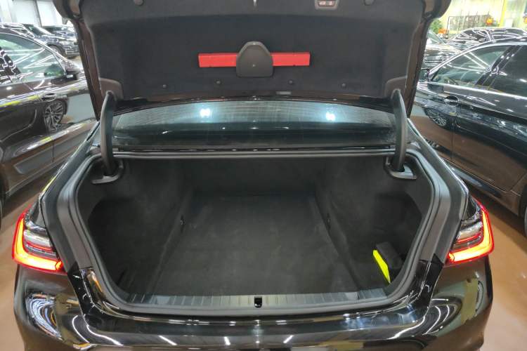 Used BMW 7 Series 2019 Restyled 740Li Leading Luxury Package