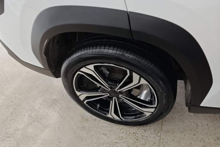 Used Geely Galaxy L7 2025 EM-i 115km Exploration+ Edition