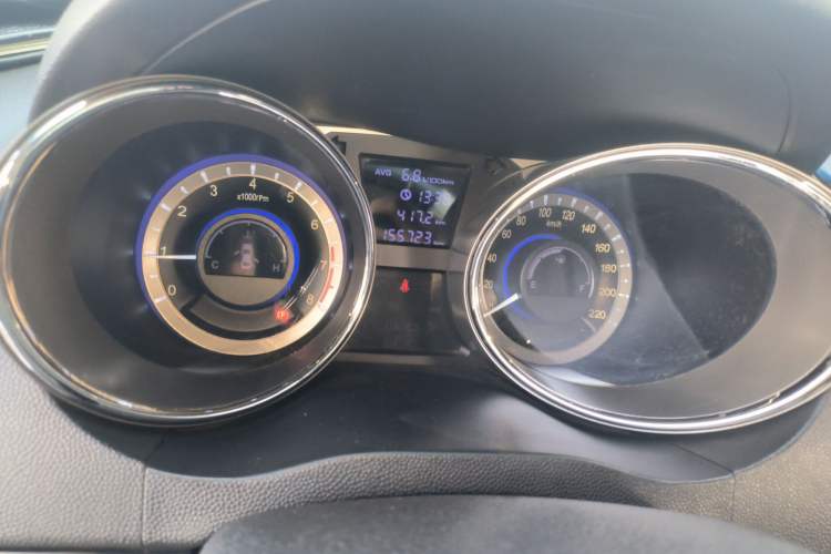 Used JAC Group Refine M2 2013 1.5L Manual Comfort Model 5 Seats Odometer Close Up