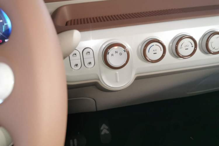 Used Bestune Pony 2026 222km Colorful Horse
