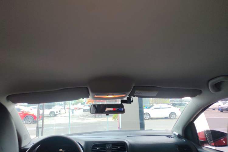 Used Volkswagen Polo 2016 1.4L Manual Fashion Model