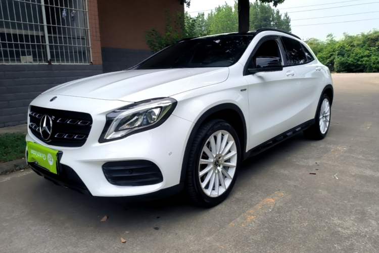Used Mercedes-Benz GLA 2017 GLA 200 Fashion Model Guazi used car, China used car export, Used car for sale, Used cars, Cheapest cars for sale