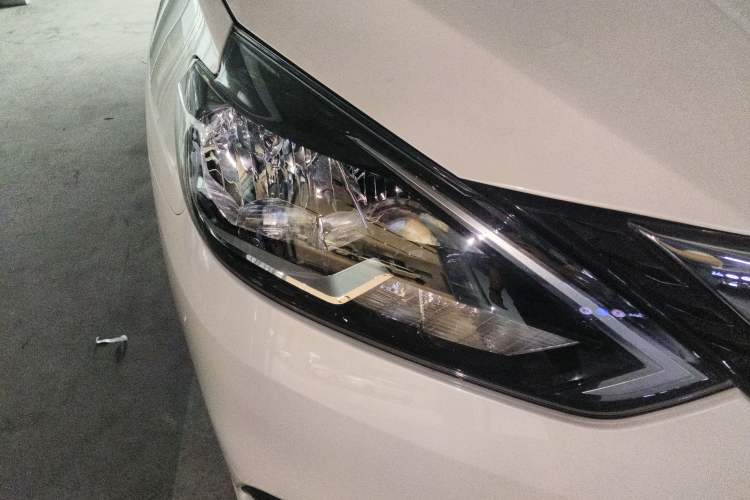 Used Nissan Sylphy 2024 Revised Version Classic 1.6XE CVT Comfort Edition Right Front Headlight