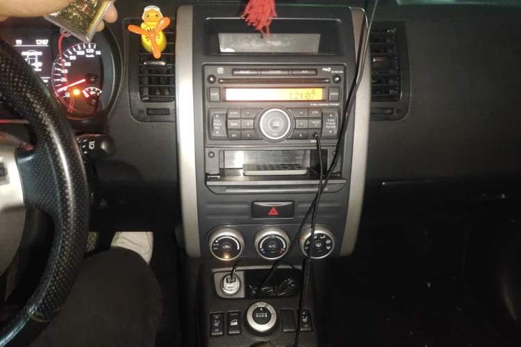 Used Nissan X-Trail 2012 2.5L Manual Luxury Edition 4WD Audio And AC Panel