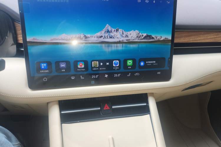 Used Hima AITO M7 2024 1.5T Rear-Drive Plus Version 5 Seats Audio And AC Panel