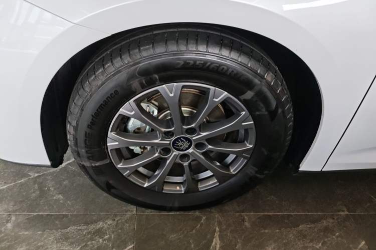 Used BYD Qin L 2024 DM-i 80KM Leading Model
