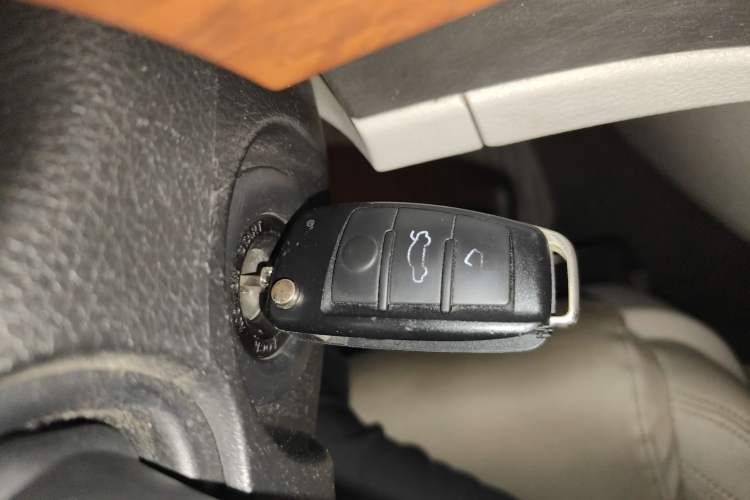 Used SAIC MAXUS G10 2016 2.0T Automatic Elite Edition