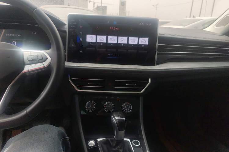 Used Volkswagen Sagitar 2023 300TSI DSG Excellence Edition Audio And AC Panel