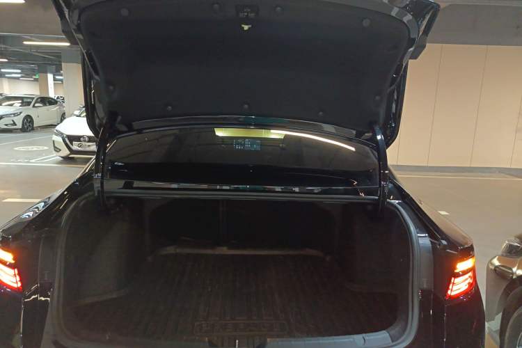 Used Geely Auto Preface 2023 2.0TD "Only This Verdant Green" Edition