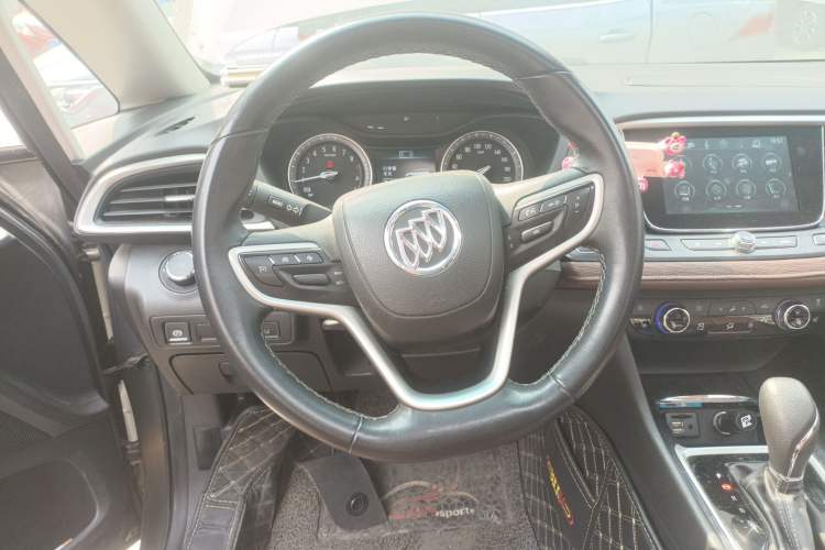Used Buick GL6 2019 18T 6-Seater Connected Luxury Version China VI Standard
