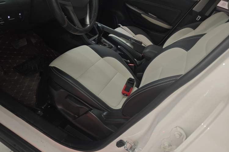 Used CHANGAN CS35 2017 1.6L Automatic Luxury Model