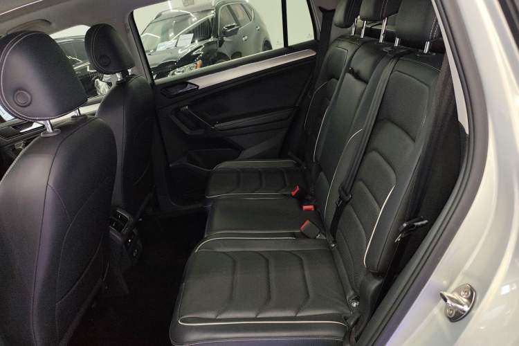 Used Volkswagen Tiguan L 2017 330TSI Automatic Two-Wheel Drive Flagship Edition