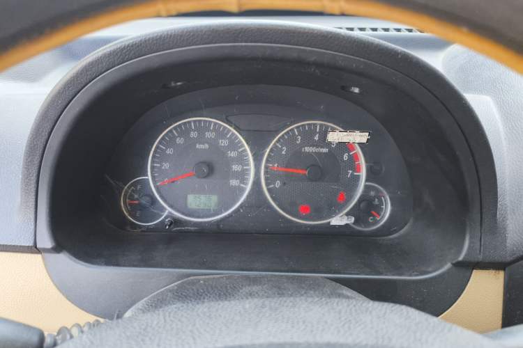 Used Dongfeng Xiaokang C37 2015 1.5L Standard II DK15-06